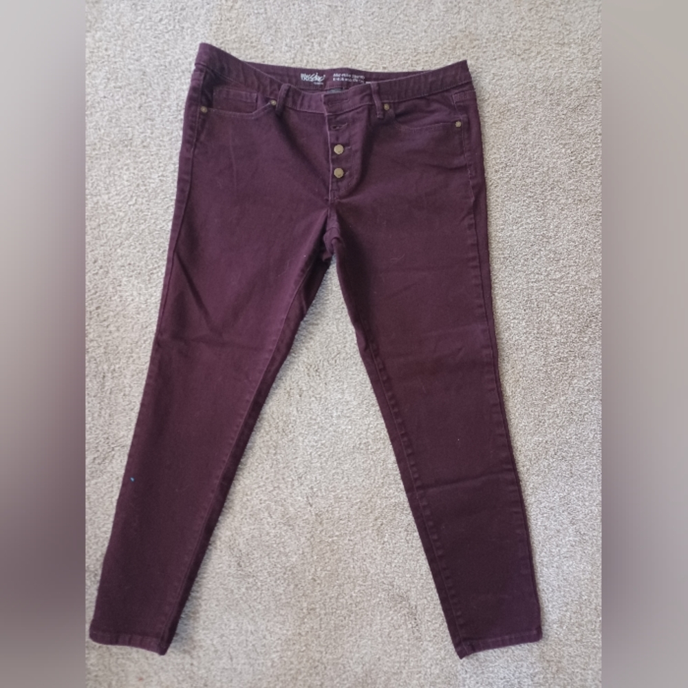 Burgundy skinny jeans